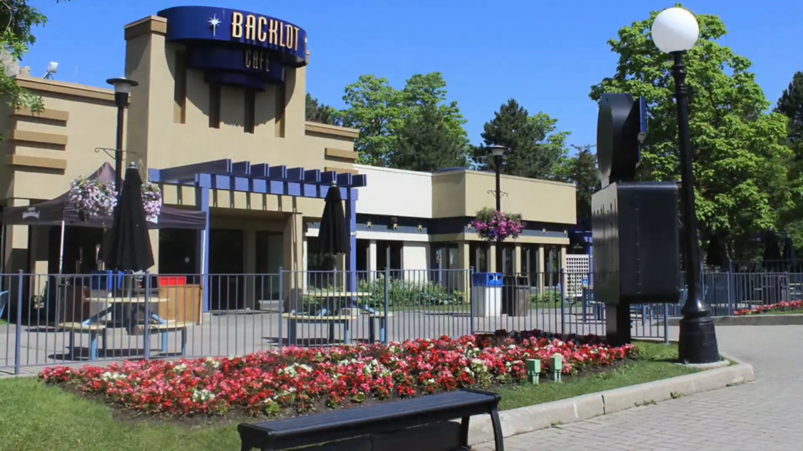 Backlot Cafe food court at Canada’s Wonderland