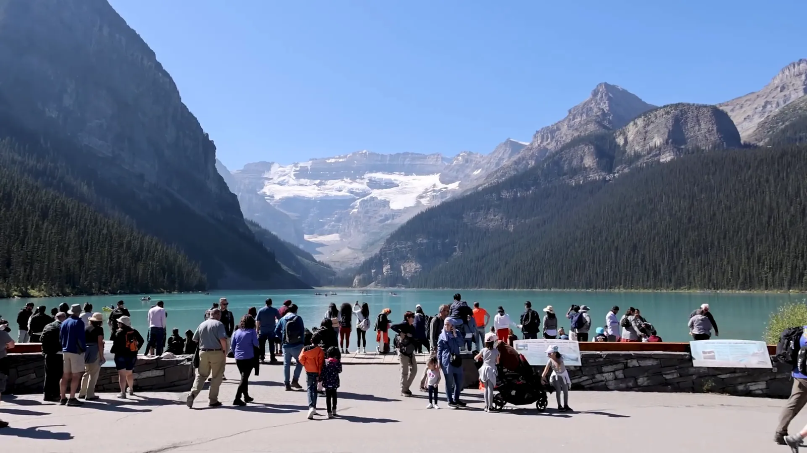 Lake Louise with mountains in background