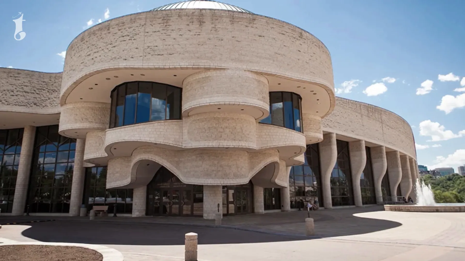 Canadian Museum of History exterior with sweeping architecture